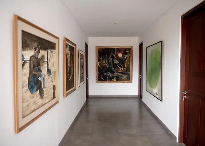 Sare And Artspace ホームステイ *